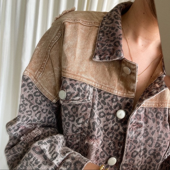 • LEOPARD JACKET - Picture 6 of 8